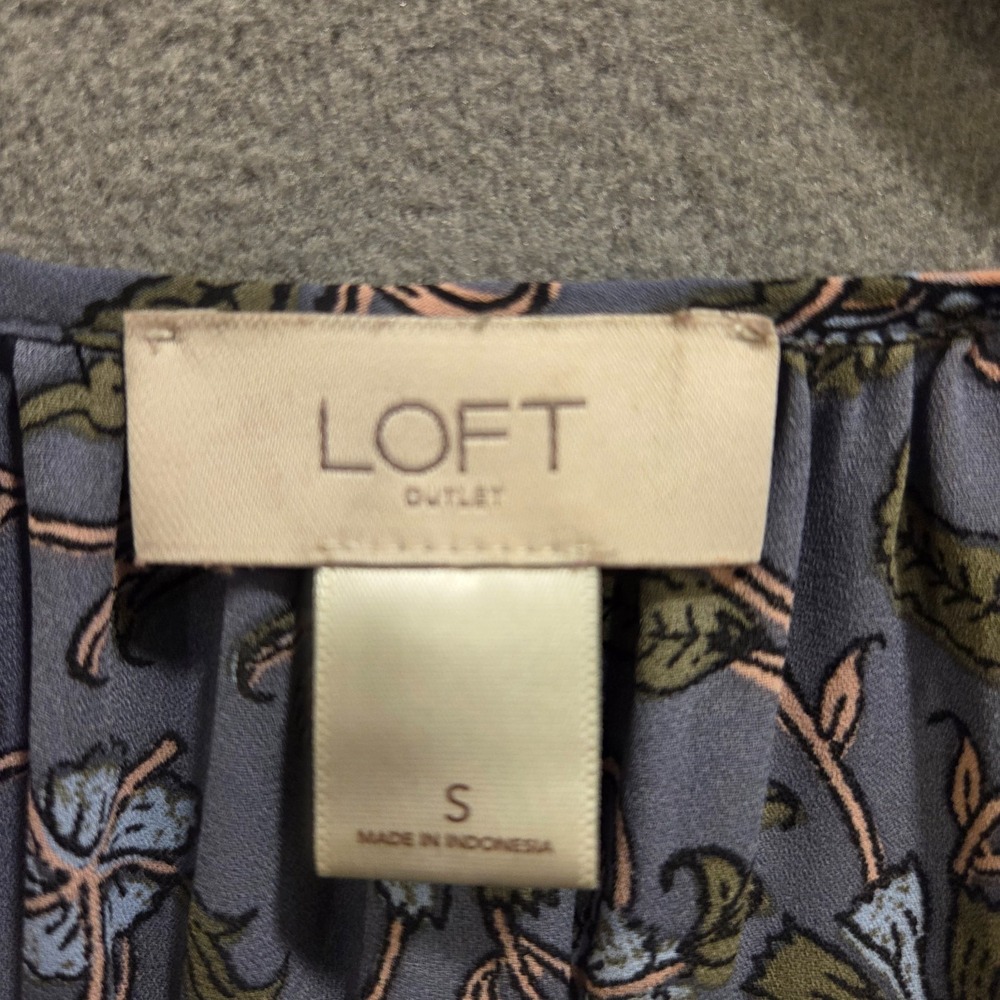 Loft Sleeveless Tiered Blouse Women's Size Small Boho Flowy Floral Casual - Picture 8 of 11